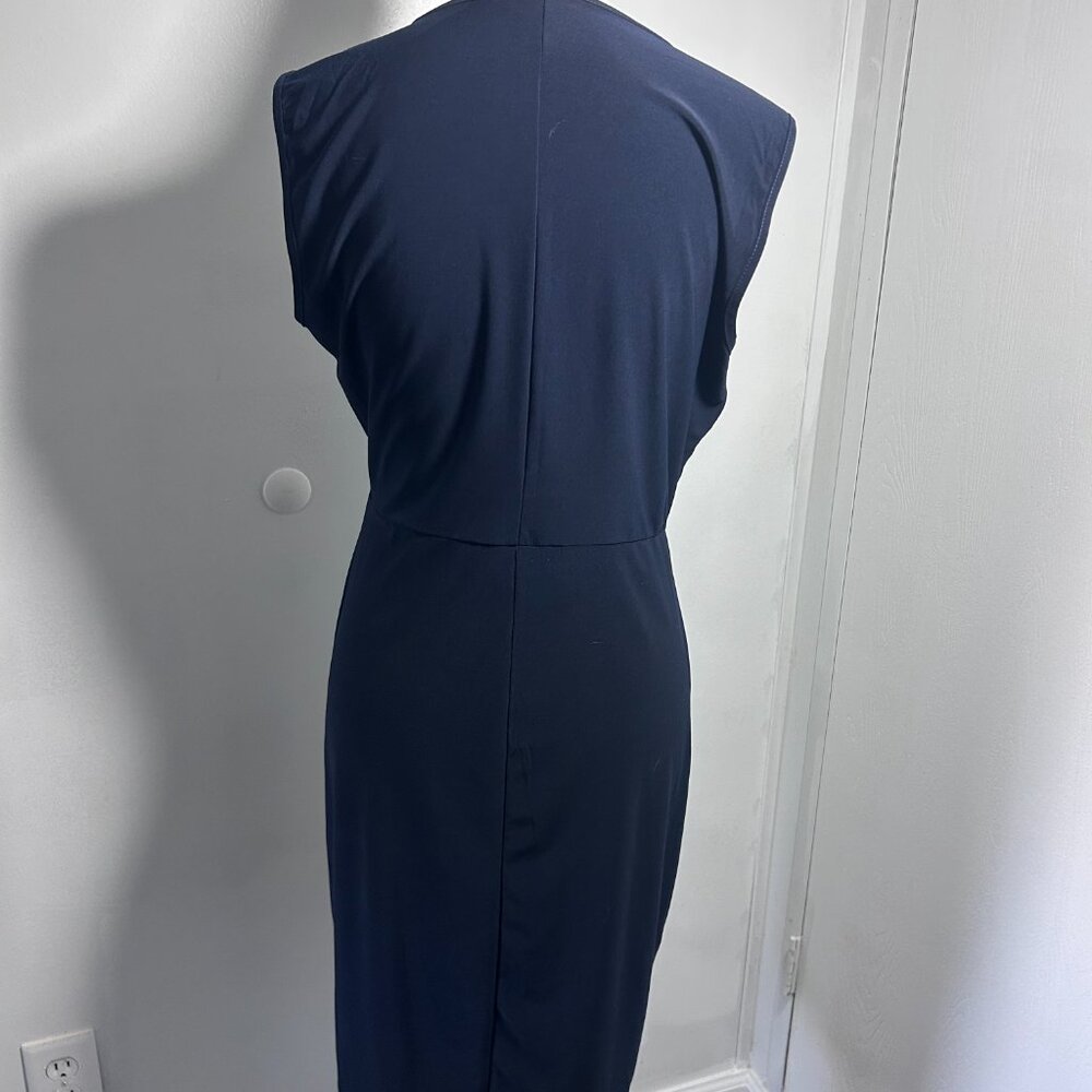 Venus Sleeveless Dress - Picture 5 of 6